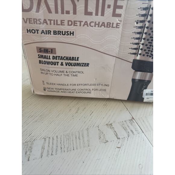 Daily Life Versatile Detachable Hot Air Brush - Picture 3 of 5